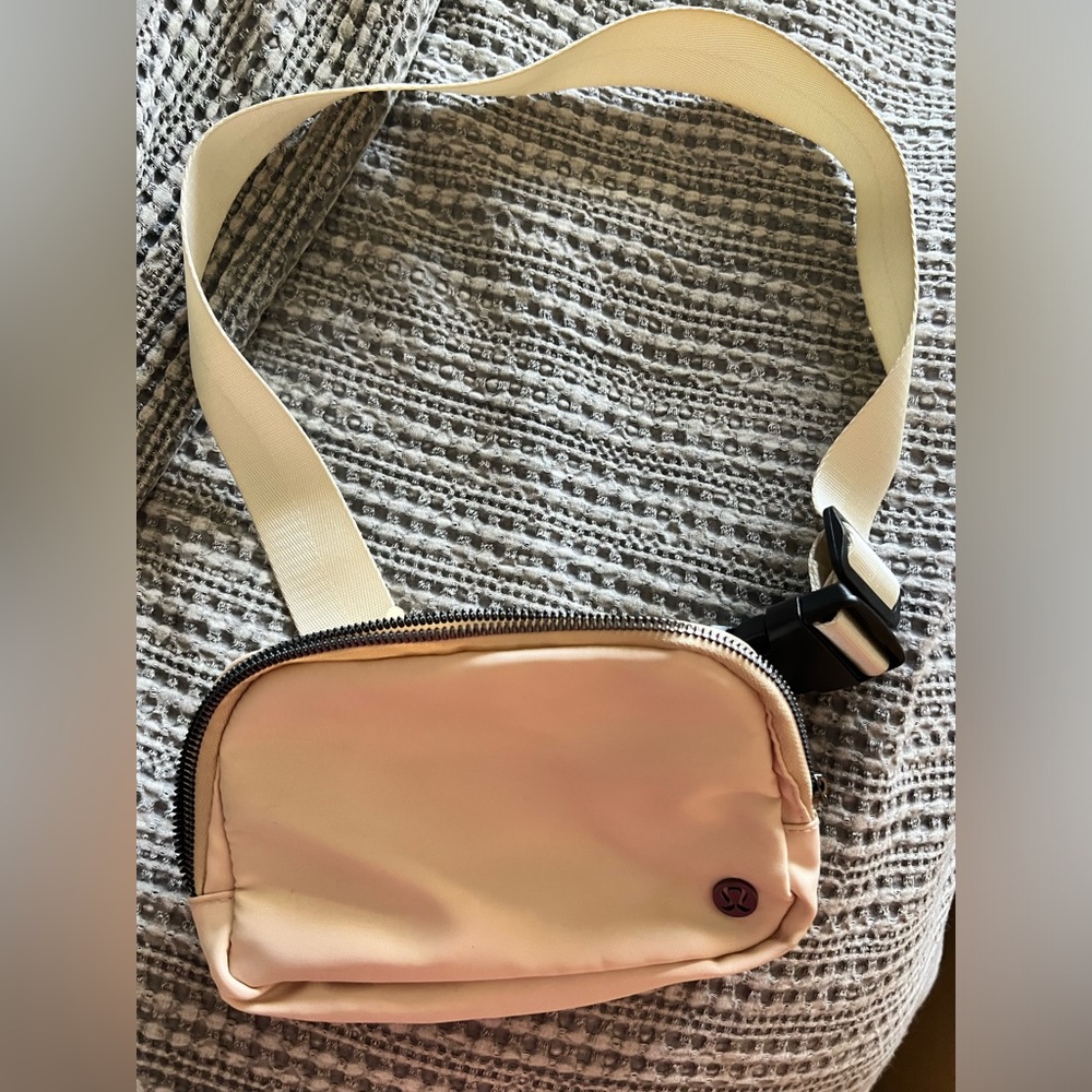 Lululemon cream crossbody purse